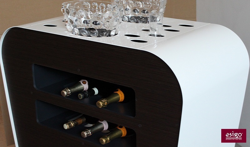 Esigo's modern design bar cart